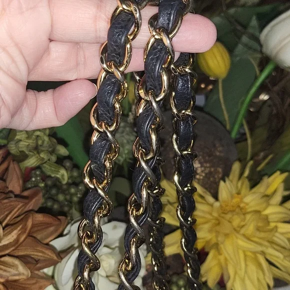 Chanel Jumbo Flap - Picture 7 of 15